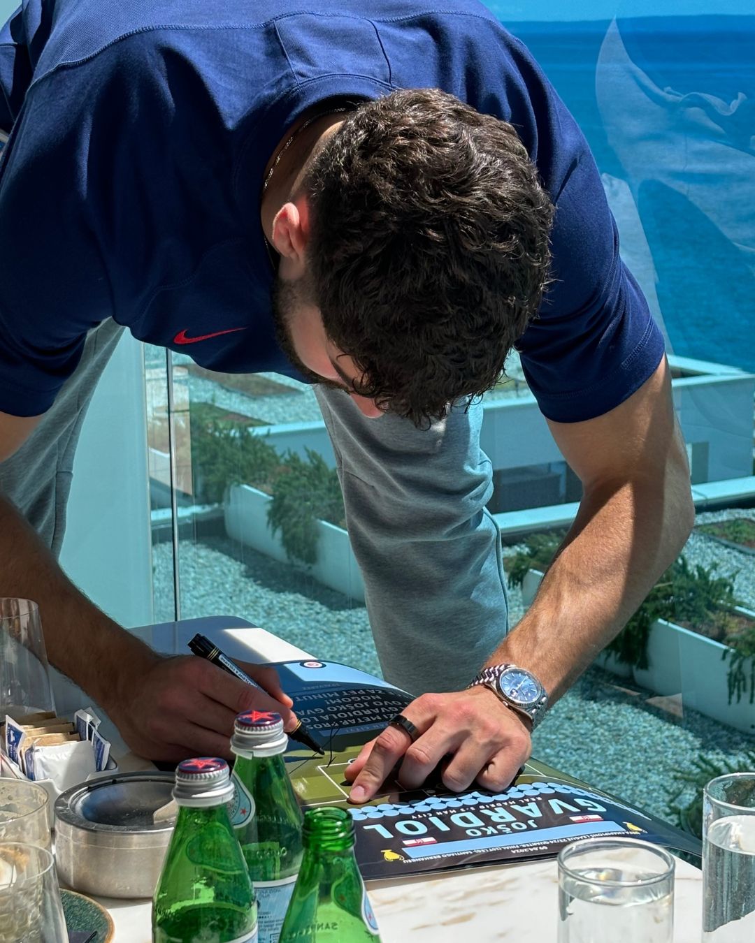 Joško Gvardiol POTPISANI gol protiv Real Madrida (Limited Edition) - Premium Sports collectibles from CatenaccioDesigns - Just €80! Shop now at CatenaccioDesigns