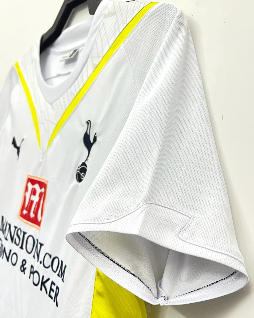 Tottenham Hotspur 09/10 Home Kit - Premium from CatenaccioDesigns - Just €60.99! Shop now at CatenaccioDesigns