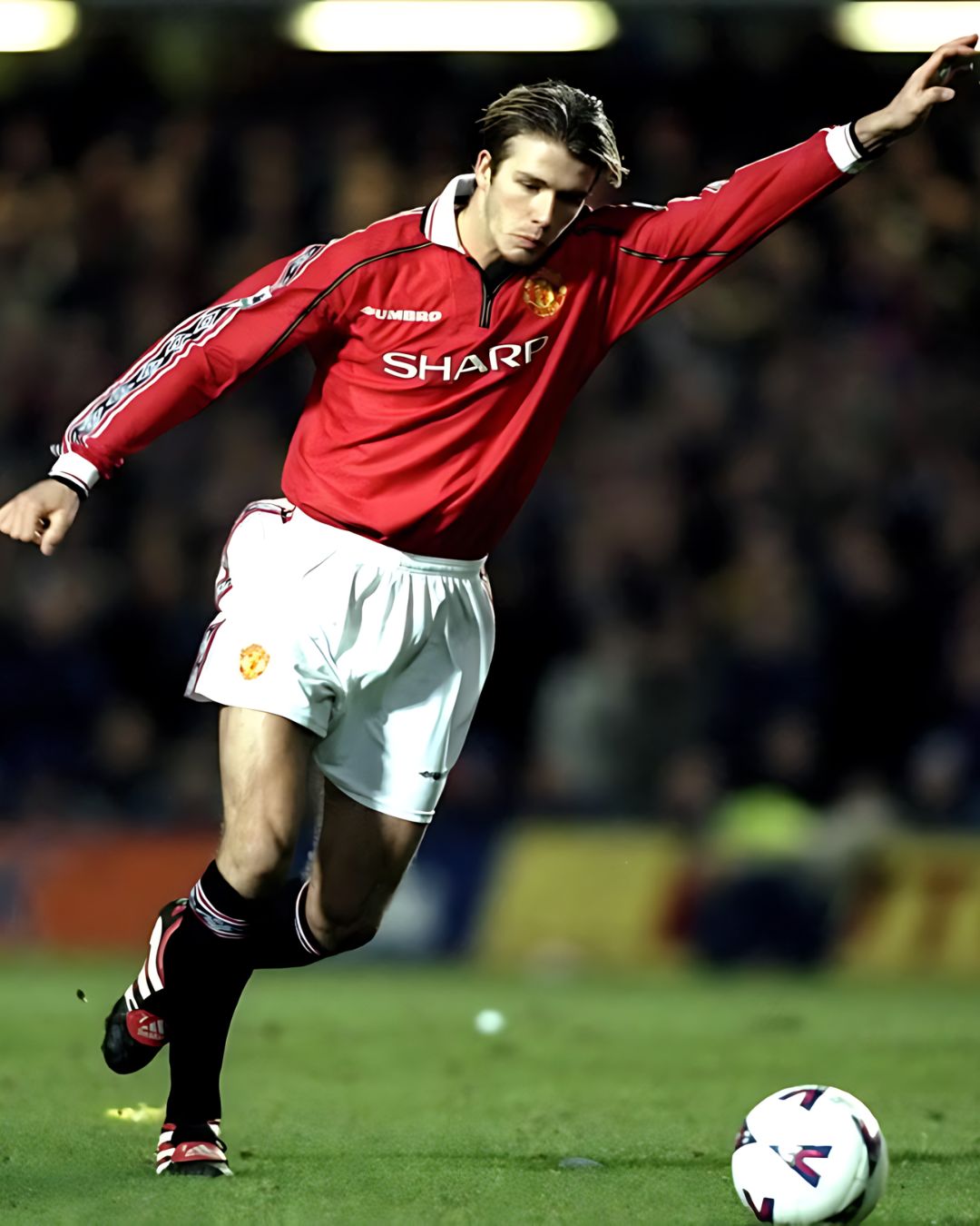 Manchester United 98/99 (Home Kit) - Premium from CatenaccioDesigns - Just €60.99! Shop now at CatenaccioDesigns