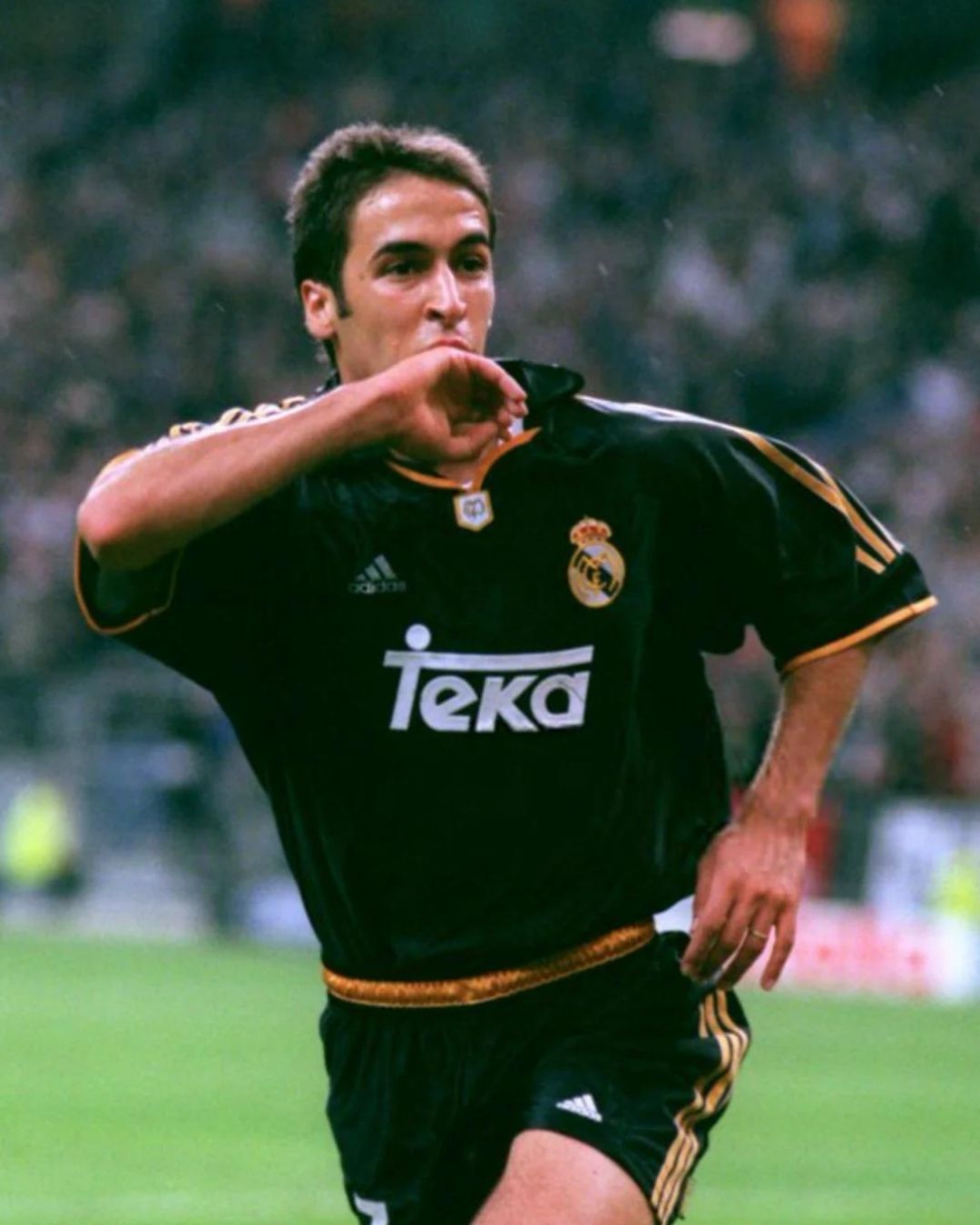 Real Madrid 98/99 (Away Kit) - Premium from CatenaccioDesigns - Just €60.99! Shop now at CatenaccioDesigns
